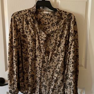 Lightweight tan & black long sleeve cotton blouse.